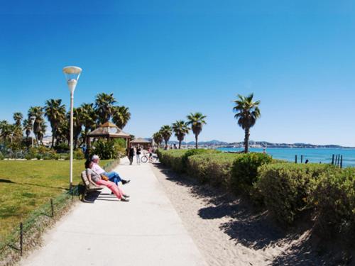 Studio climatisé - Port Fréjus, plage à 250m - Studio - 10