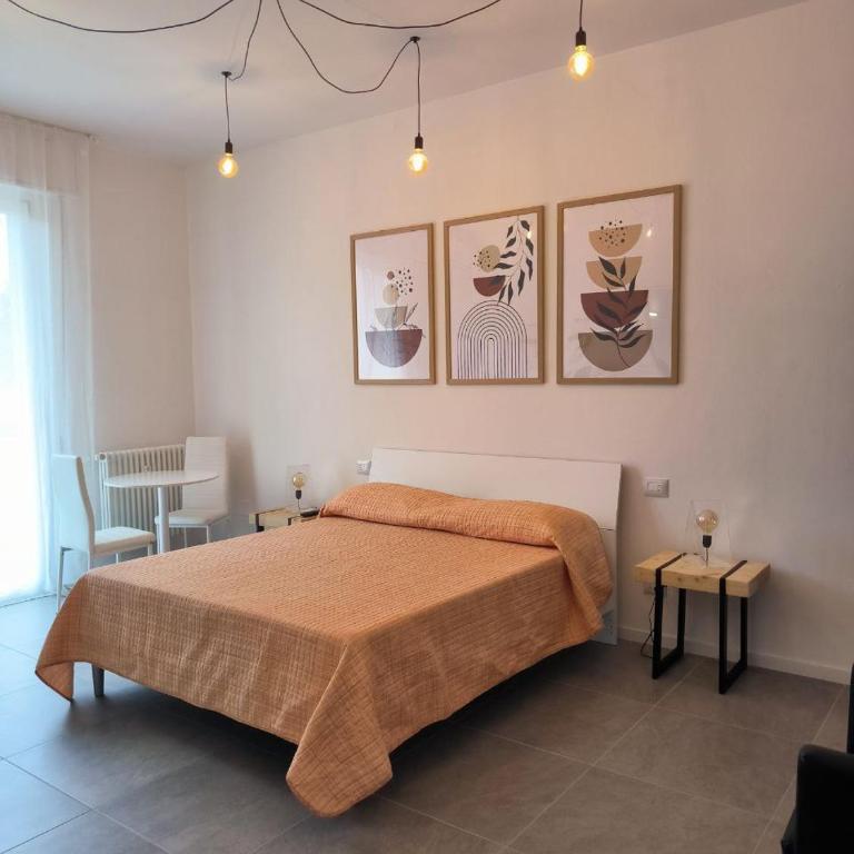 Room 48 Bologna - Double Room with Private Bathroom - 2