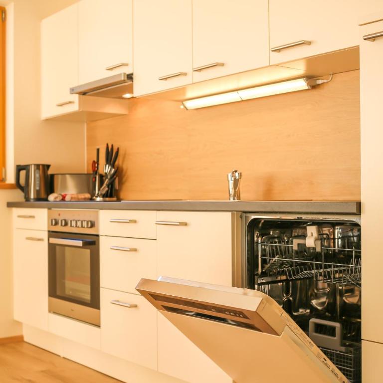 Residence Alpin - Apartment mit 2 Schlafzimmern und Terrasse - Nr. 1 - 13