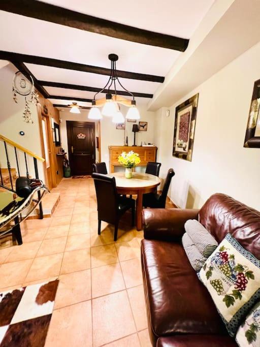 Adosado Las Cumbres de Hoz - Chalet mit 3 Schlafzimmern - 50