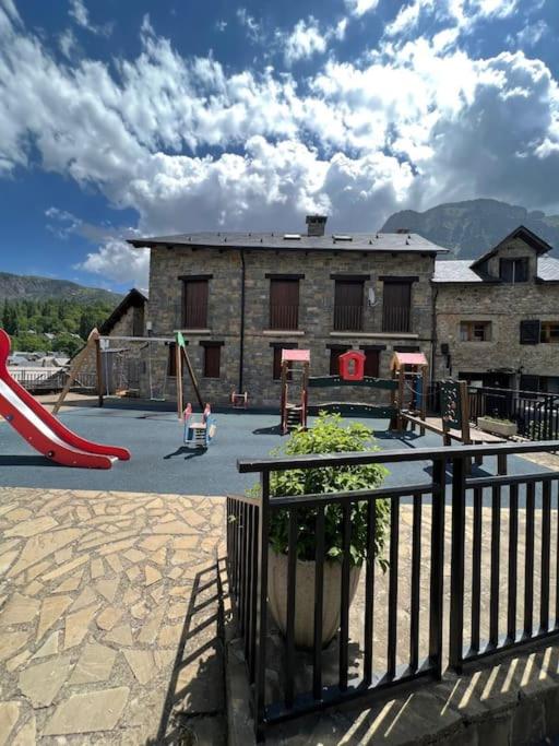 Adosado Las Cumbres de Hoz - Chalet mit 3 Schlafzimmern - 85