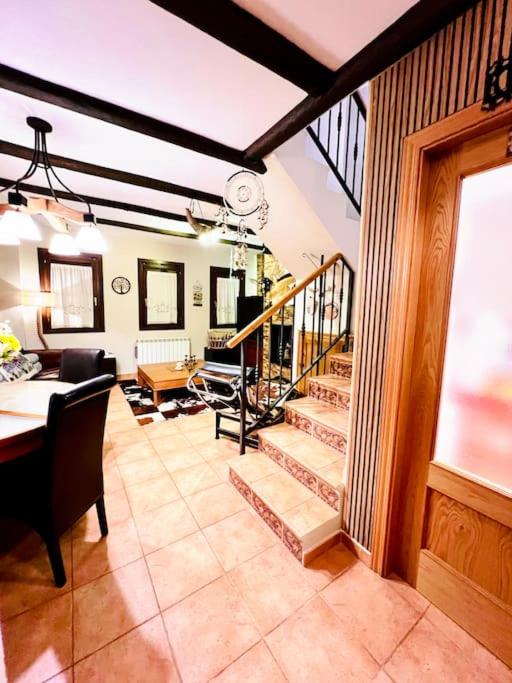 Adosado Las Cumbres de Hoz - Chalet mit 3 Schlafzimmern - 96