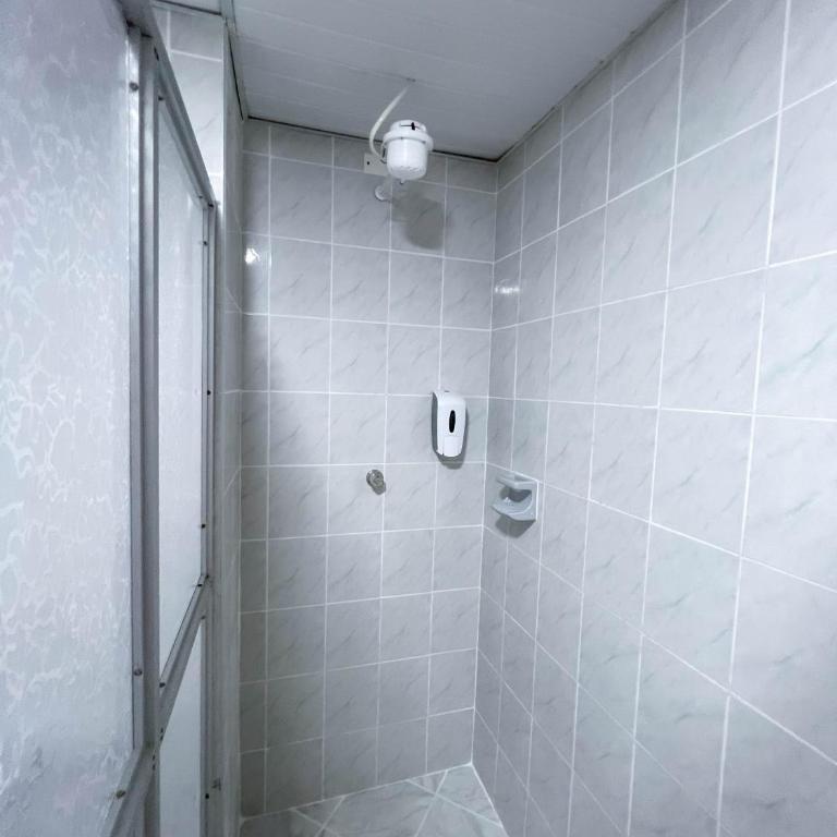 Hotel Anaconda - Habitación Triple Confort con ducha - 5
