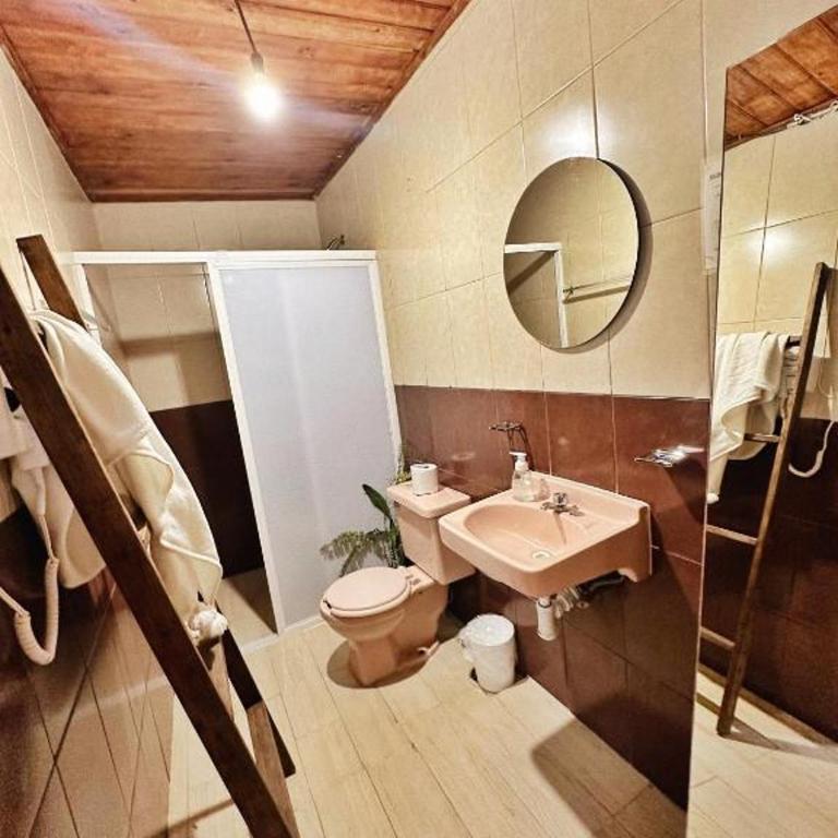 Hotel Neutro - Triple Room with Private Bathroom - 5