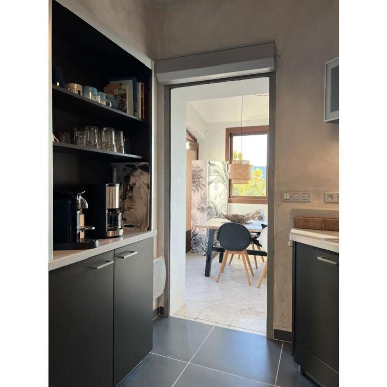 Welcoming holiday home in Hyeres - Appartement 3 Chambres - 17
