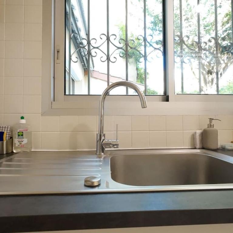 Havre de paix 6 pers Bordeaux Chartrons - Two-Bedroom Apartment with Garden View - 23