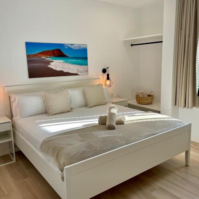 Lilias home - private heatable pool, BBQ, free wifi - Three-Bedroom Apartment - 37