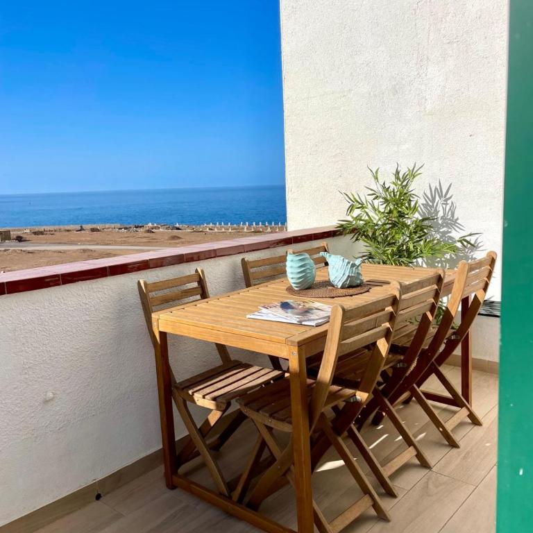 Lilias home - private heatable pool, BBQ, free wifi - Three-Bedroom Apartment - 3