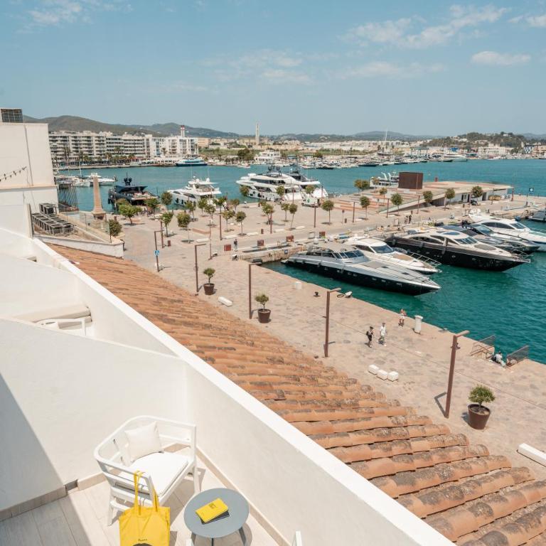 Ryans La Marina - Habitación con vistas al mar - Ático - 10