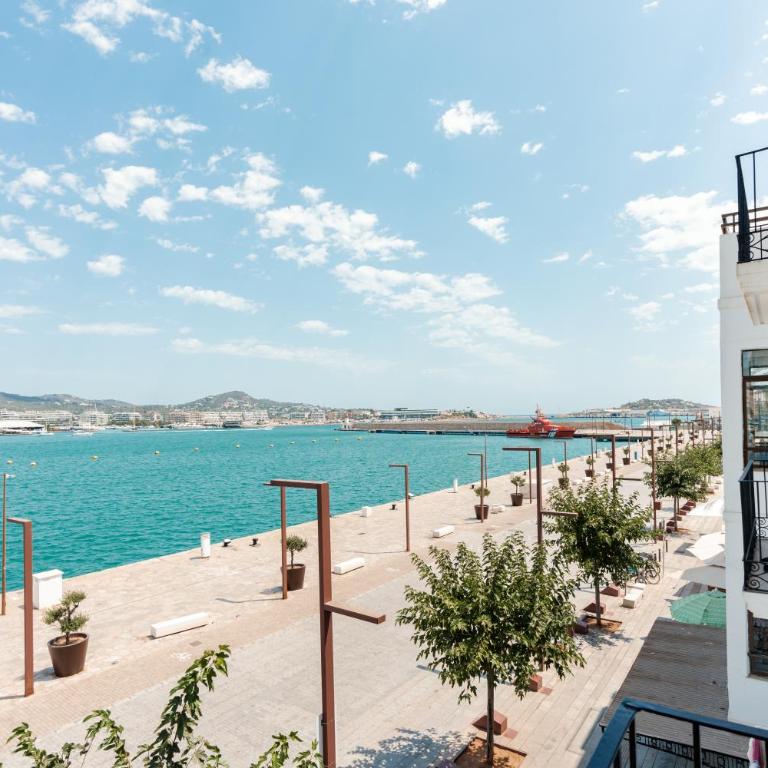 Ryans La Marina - Habitación Doble Superior con vistas al mar - 20