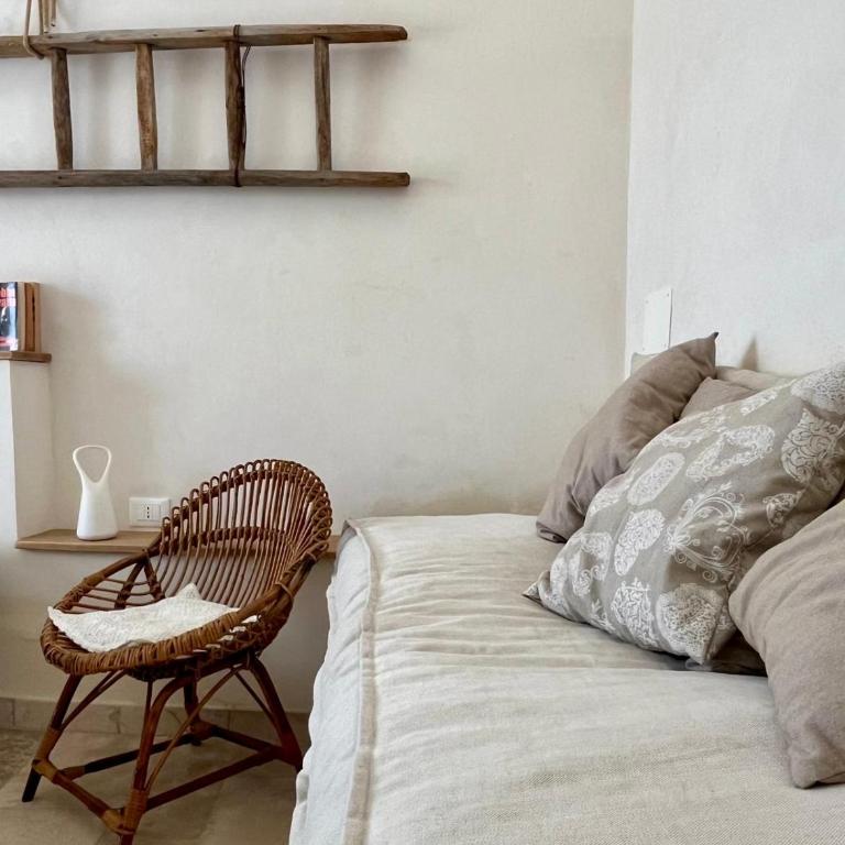 Holiday Home Trullo Antico - Camera King con Vista Giardino - 12