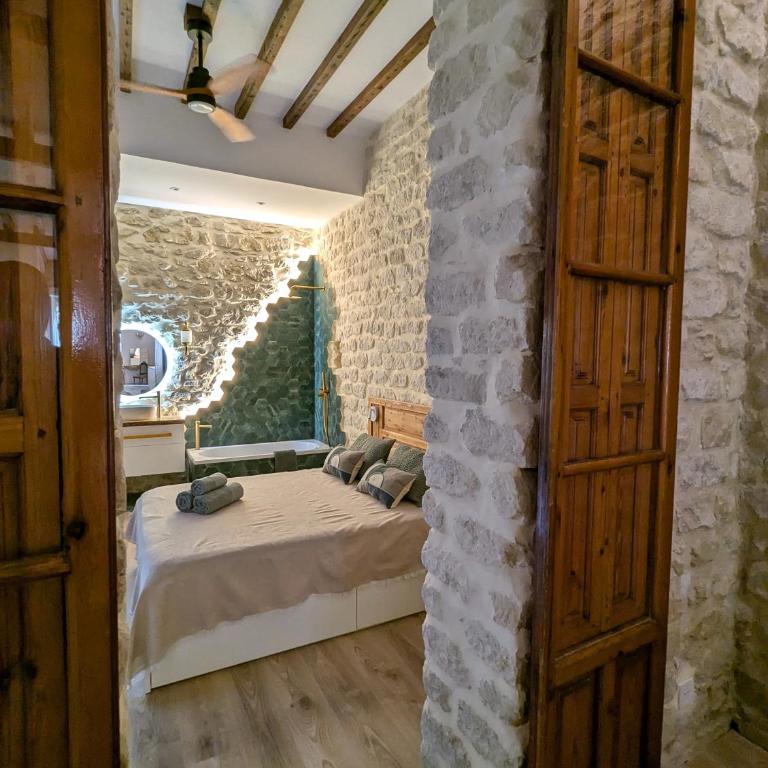 Oasis - One-Bedroom Apartment - 22