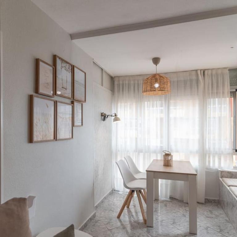 Ideal parejas y nómadas - Teletrabajo, vistas al mar, WiFi alta velocidad, AC y cerca de la playa - One-Bedroom Apartment - 4