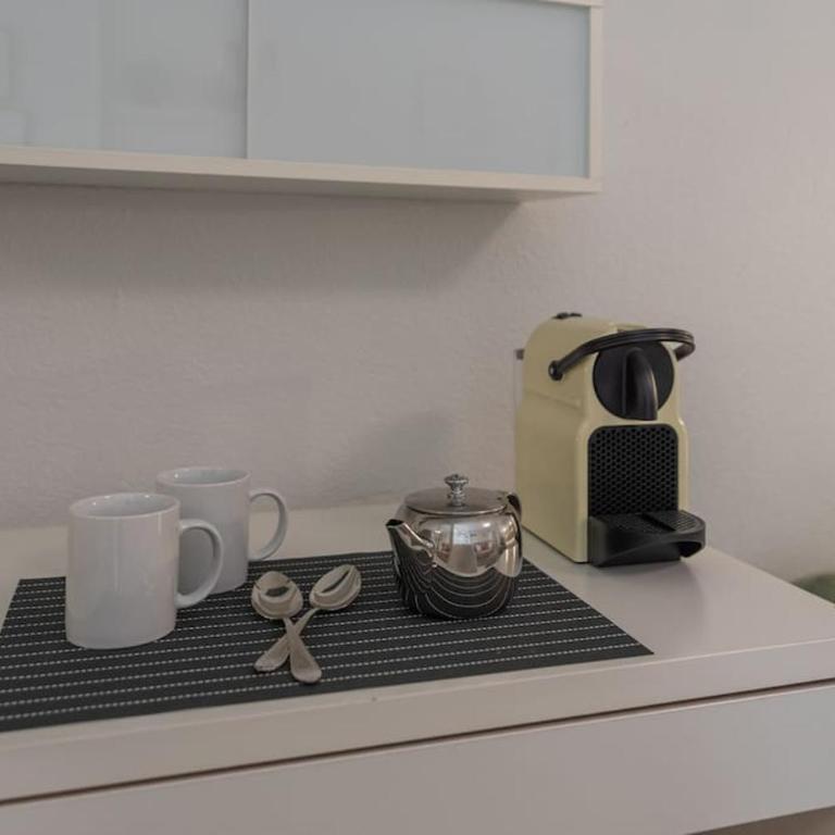 Ideal parejas y nómadas - Teletrabajo, vistas al mar, WiFi alta velocidad, AC y cerca de la playa - One-Bedroom Apartment - 13