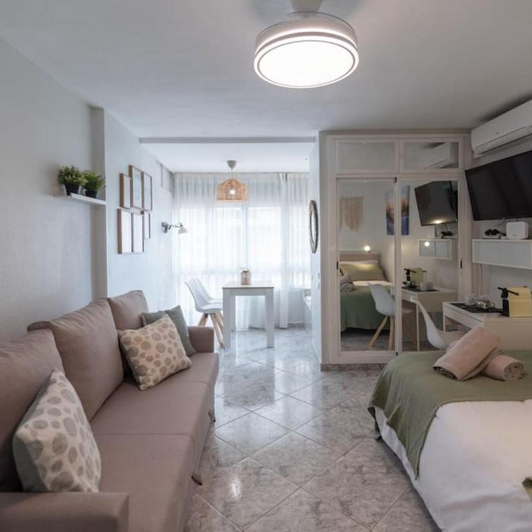 Ideal parejas y nómadas - Teletrabajo, vistas al mar, WiFi alta velocidad, AC y cerca de la playa - One-Bedroom Apartment - 16