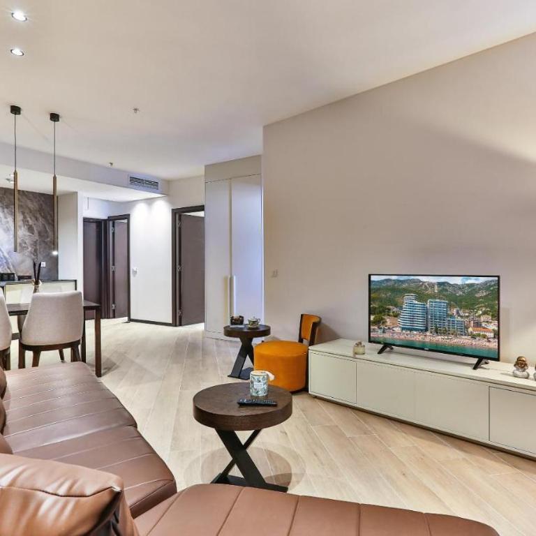 Montenegro Beachfront Oasis - Apartman s 1 Spavaćom Sobom, Balkonom i Pogledom na More - 8