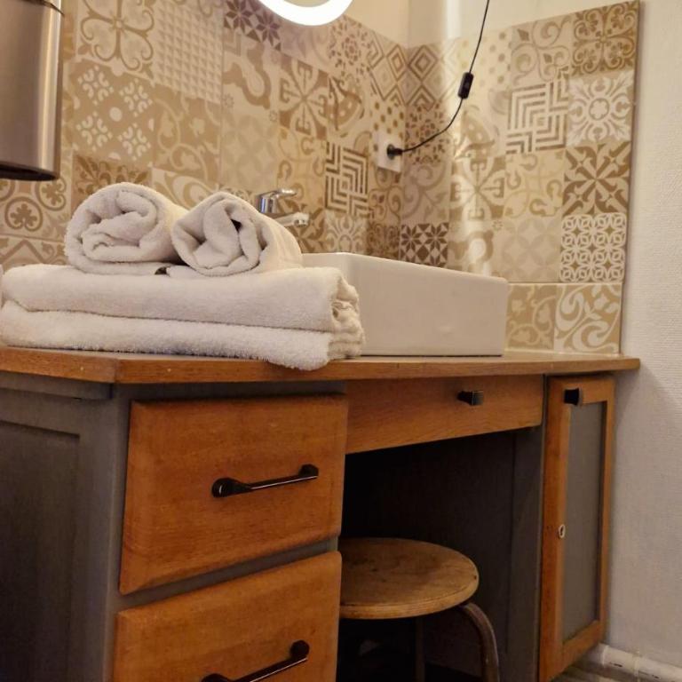 Appartement Loire et Château, Hyper Centre, vue Loire, Linge inclus, 3ème étage - Appartement 1 Chambre - 7