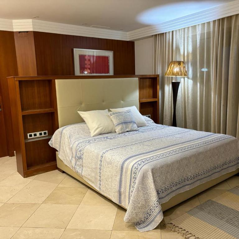 Ático dúplex, con piscina privada, jacuzzi y gimnasio - Casa de 4 dormitorios - 17