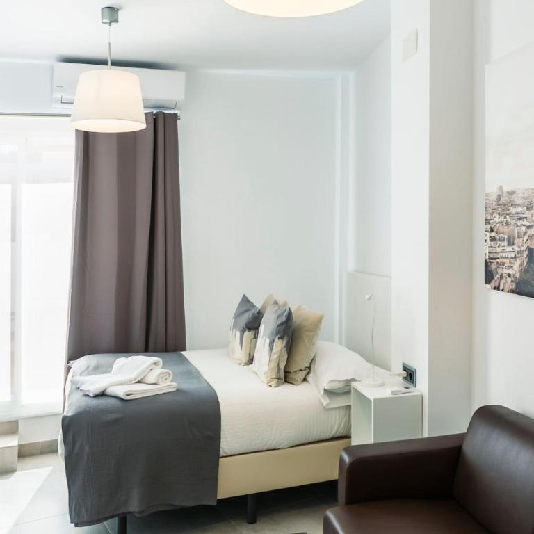Apartamentos Tendillas - Estudio con terraza - 4
