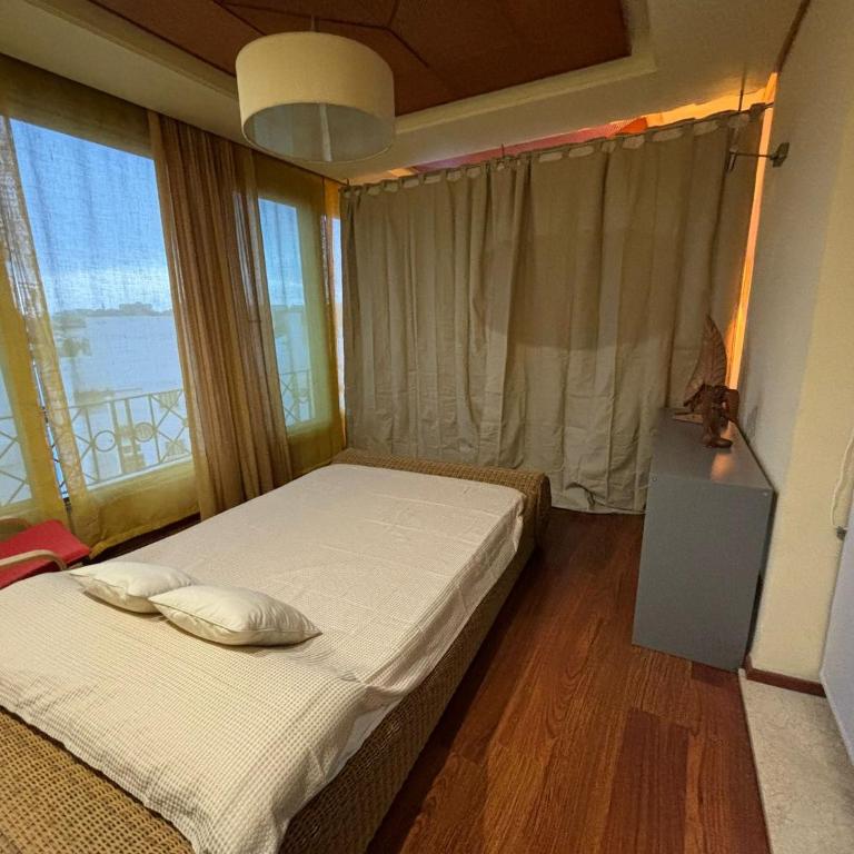 Ático dúplex, con piscina privada, jacuzzi y gimnasio - Casa de 4 dormitorios - 23