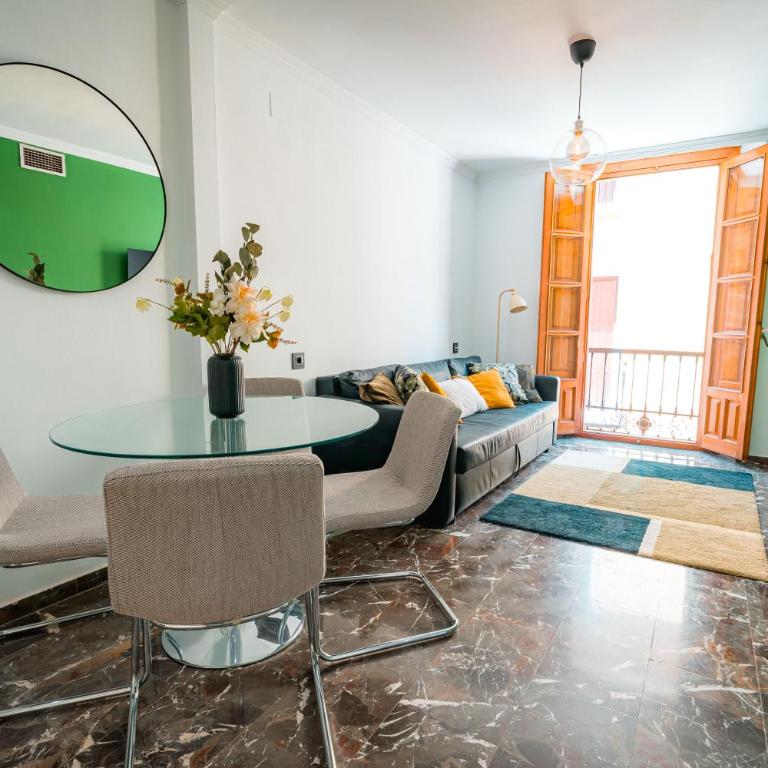- Apartamento en pleno Centro - QH Ayuntamiento Granada - Deluxe Apartment - 21