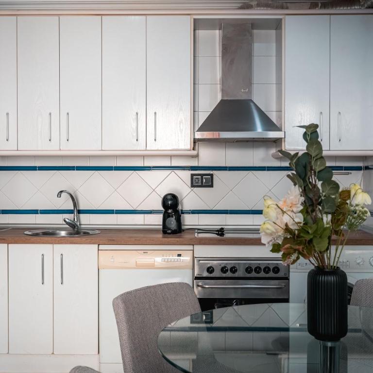 - Apartamento en pleno Centro - QH Ayuntamiento Granada - Deluxe Apartment - 16