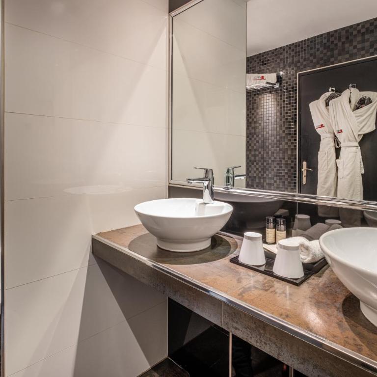 L'Empire Paris - Louvre - Suite Exécutive avec Baignoire Spa - 8