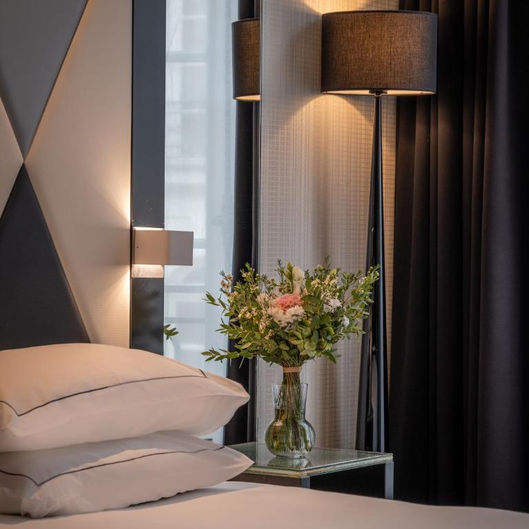 L'Empire Paris - Louvre - Chambre Deluxe Double ou Lits Jumeaux - 2