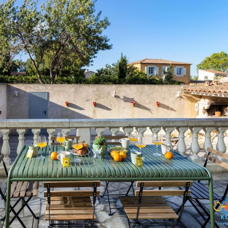 Maison Jade - Villa avec piscine - Barbecue - Calme - Four-Bedroom House - 5