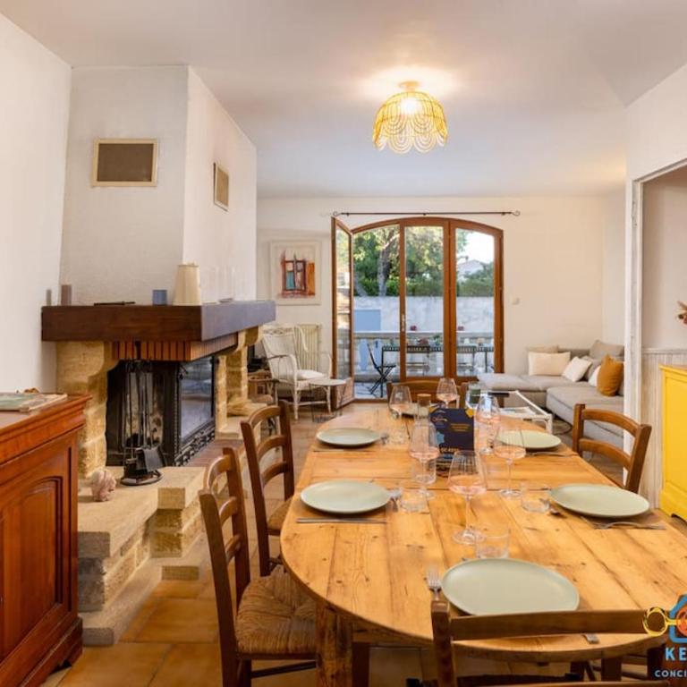 Maison Jade - Villa avec piscine - Barbecue - Calme - Four-Bedroom House - 13