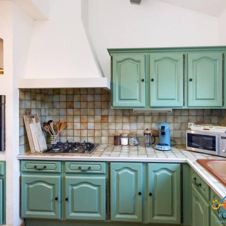 Maison Jade - Villa avec piscine - Barbecue - Calme - Four-Bedroom House - 28