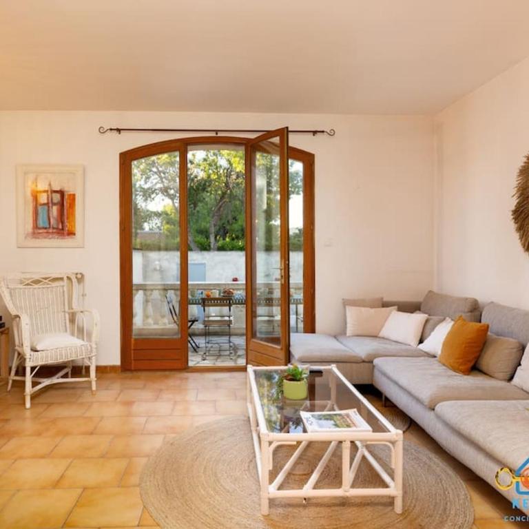 Maison Jade - Villa avec piscine - Barbecue - Calme - Four-Bedroom House - 33