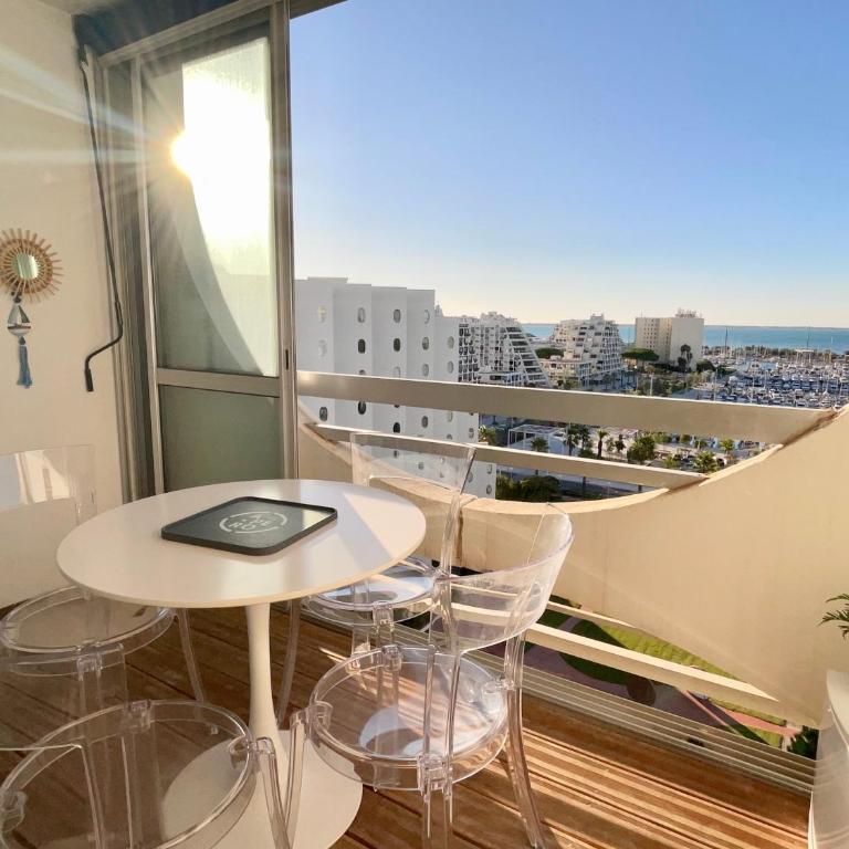 PGH N37 - Studio Vue Mer et Port, 8eme étage, Parking Privé - Apartment mit 1 Schlafzimmer - 11