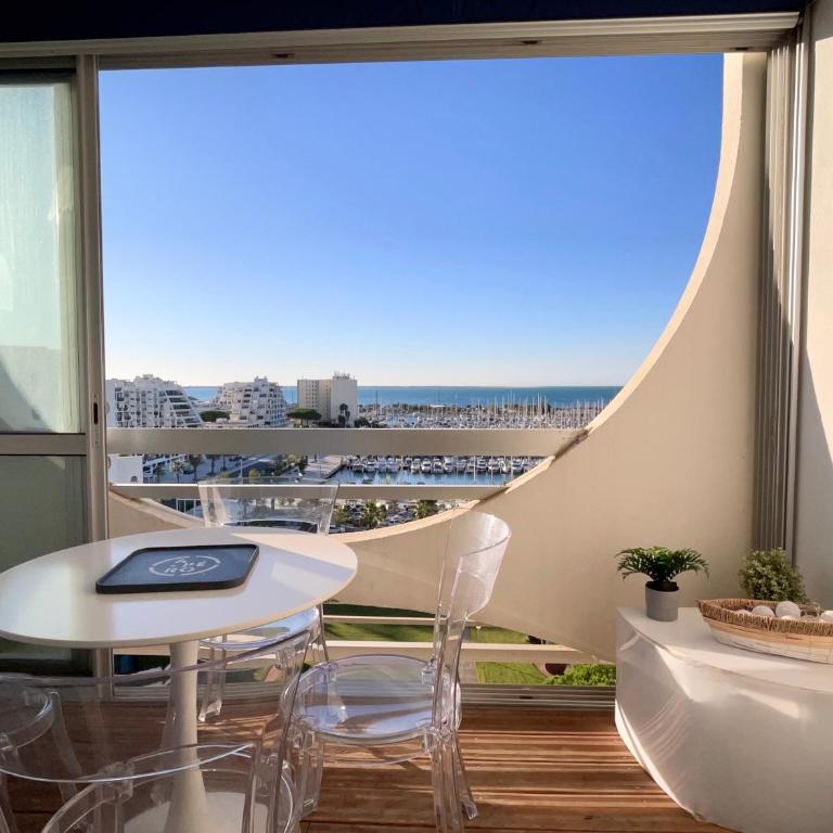 PGH N37 - Studio Vue Mer et Port, 8eme étage, Parking Privé - Apartment mit 1 Schlafzimmer - 12