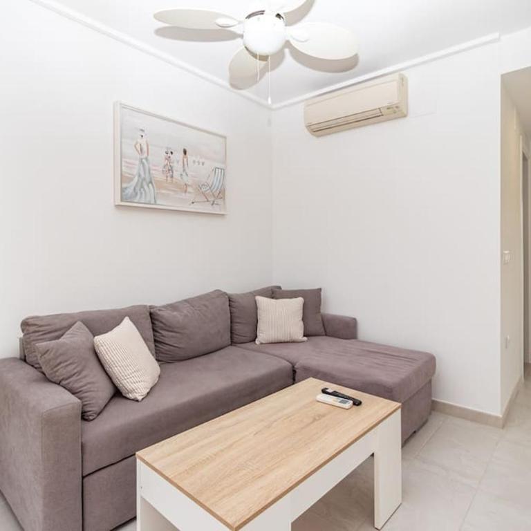 Ático con terraza y piscina - Apartamento de 1 dormitorio - 7