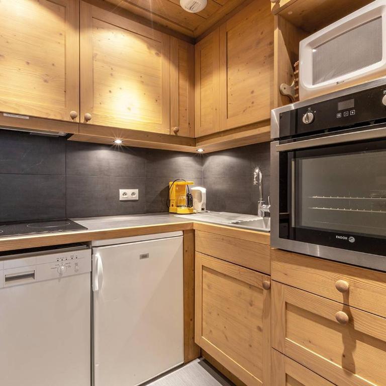Appartement cosy aux pieds des pistes à Méribel - FR-1-355-73 - Appartement (7 Adultes) - 9