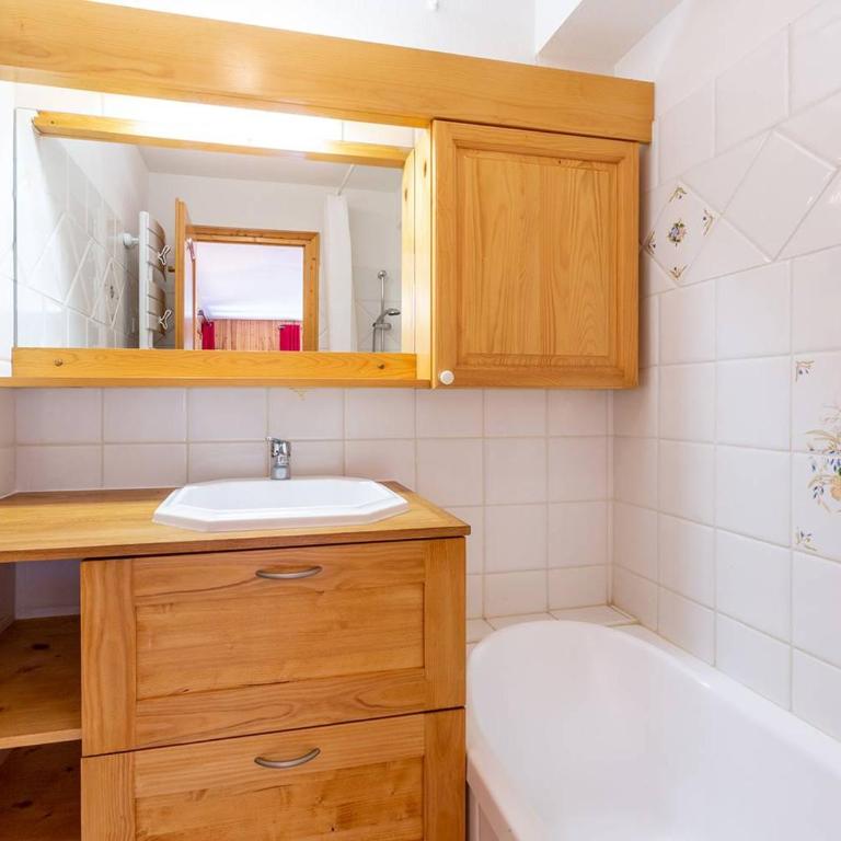 Appartement Méribel Mottaret : 3 chambres, accès facile aux pistes - FR-1-355-200 - Appartement (8 Adultes) - 8