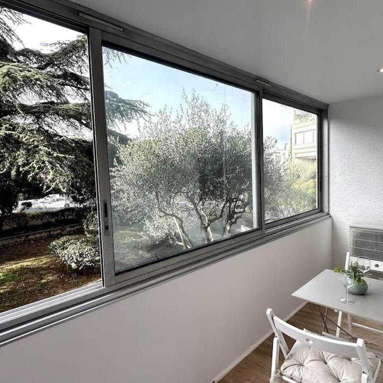 041 - Studio Le château d'ô, Appart 4pers, parking, proche faculté de médecine - Studio Familial - 18