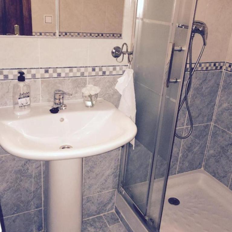 3Bed Penthouse Apt with Private Terrace & Balcony - Apartamento - 16