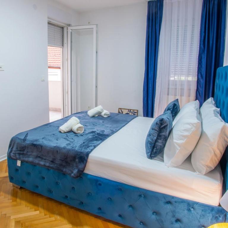 Apartment Sapphire - Three-Bedroom Apartment - 25
