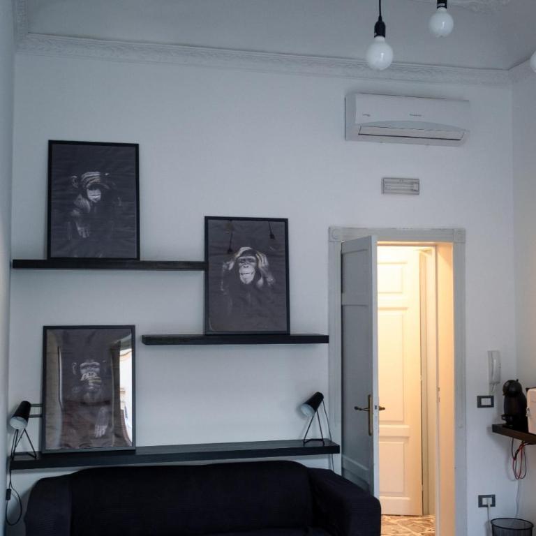 "Dal Commediante Apartment" Terrace in Historic Center - Camera Matrimoniale con Balcone - 9