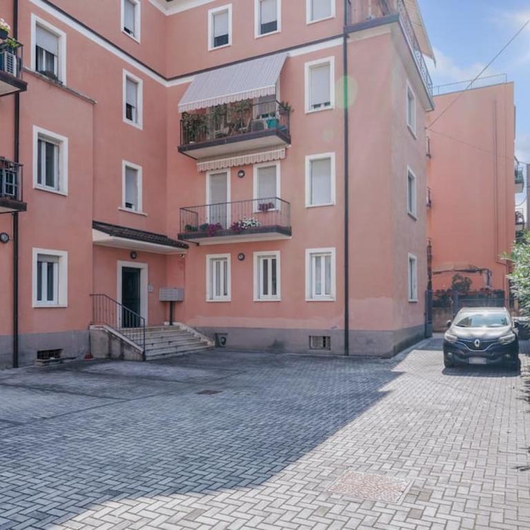 HOST4U - MENOTTI Apartment in Brescia City with Parking - Apartamento de 1 dormitorio - 6