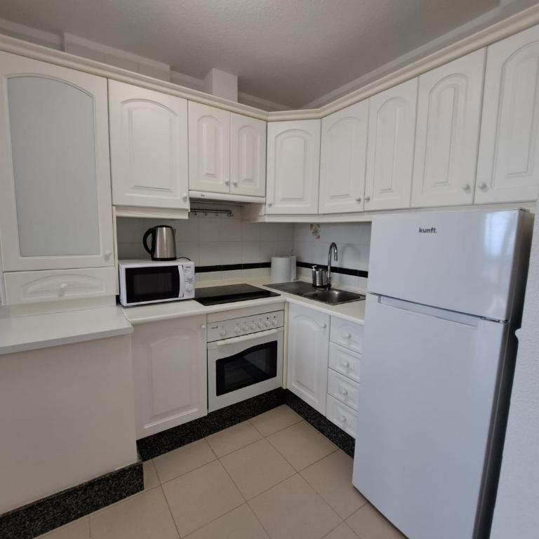 Atlantic 1 One bedroom apartment with ocean view and pool - Apartamento con balcón - 14