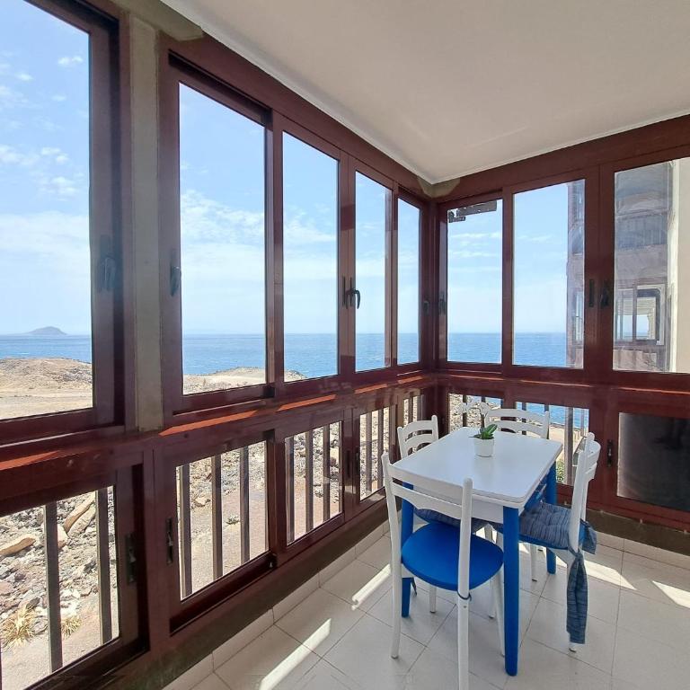 Atlantic 1 One bedroom apartment with ocean view and pool - Apartamento con balcón - 4