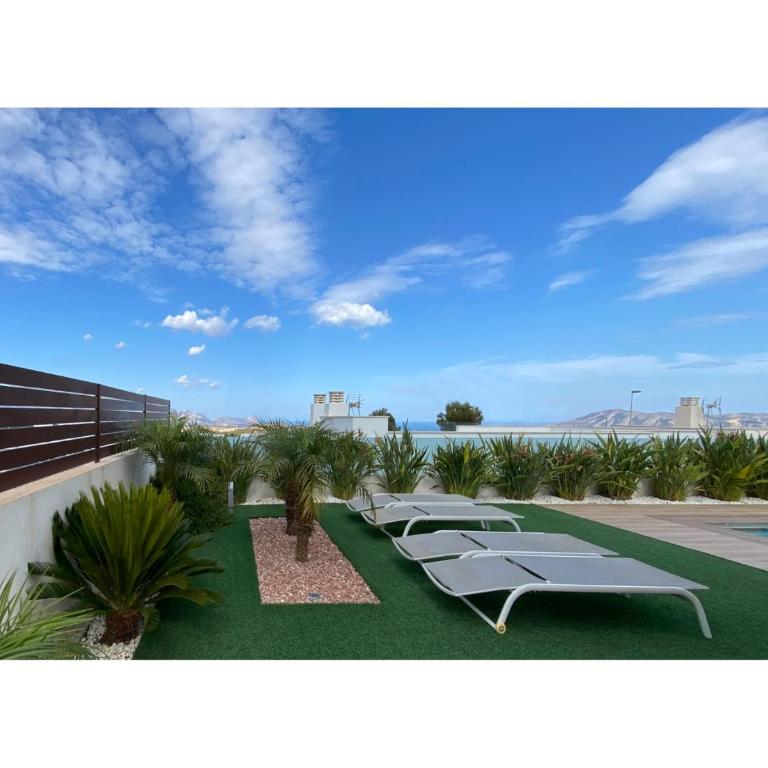 Villa Breda,Stylish villa with pool and views in Polop de la Marina, Alicante - Three-Bedroom Villa - 4