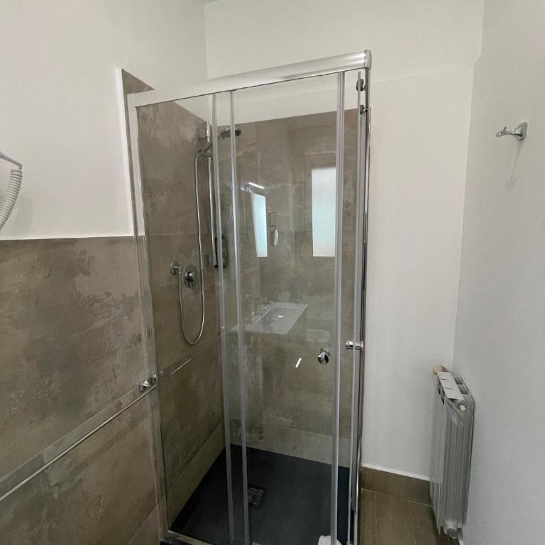 Corso Italia 72 - Double or Twin Room - 13