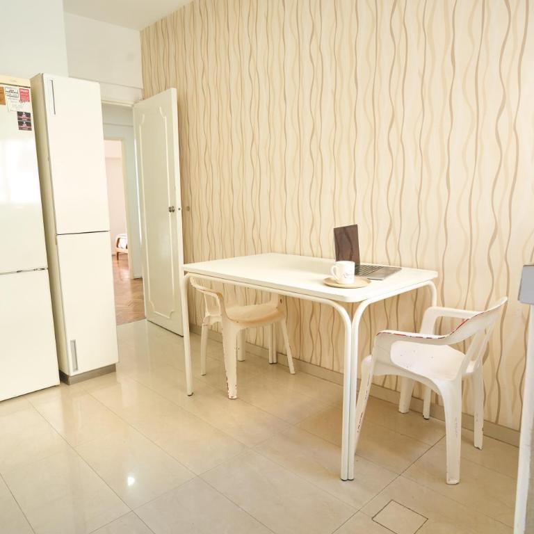 Amplio Departamento 3 dormitorios en Recoleta, cerca del Alto Palermo - Apartamento de 3 dormitorios - 12
