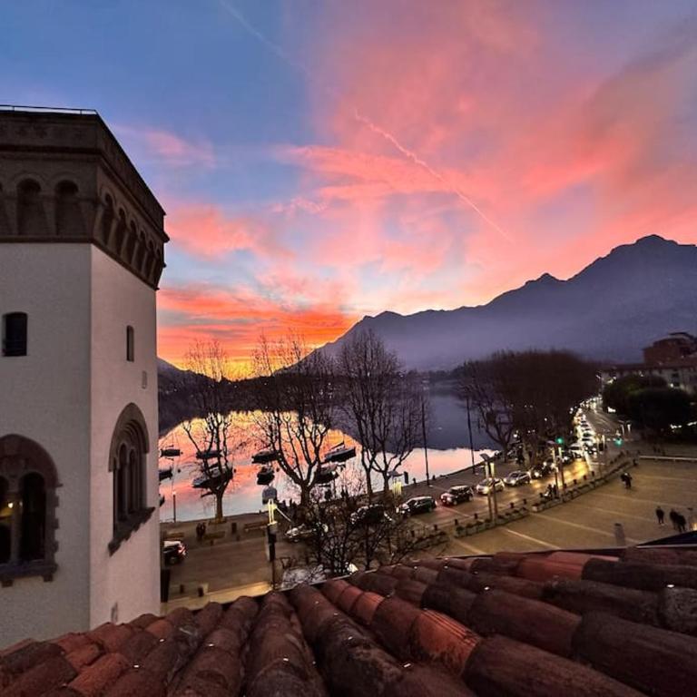 Lakefront Studio in Lecco Center - Cozy Stay with Amazing Views - One-Bedroom Apartment - 2