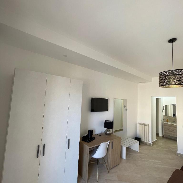 Corso Italia 72 - Triple Room - 9