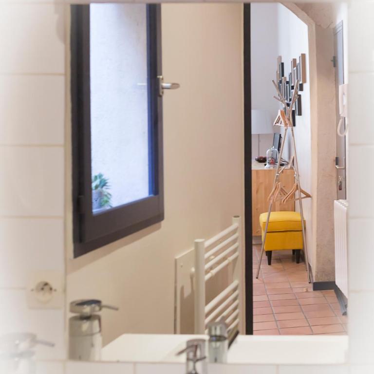 Studio Vernon - One-Bedroom Apartment - 42